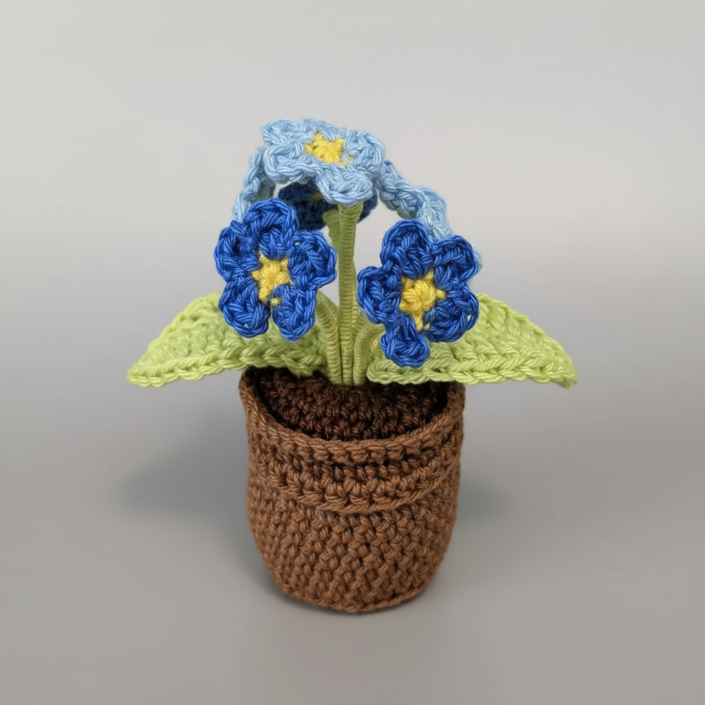 Handgehäkelte Blume im Topf – Ewige Deko mit Herz - Maloah Handmade Design