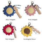 Komplimentenblume Schlüsselanhänger - Handgemachte Häkelblume mit 6 Sprüchen - Maloah Handmade Design