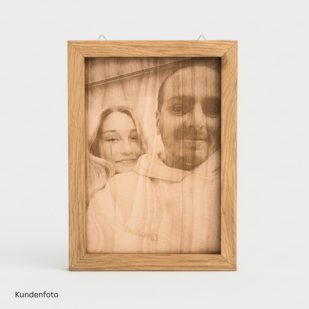Portraitgravur auf Holz - Maloah Handmade Design
