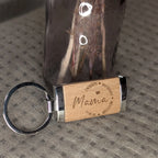 Schlüsselanhänger aus Holz und Metall mit Schlüsselring – elegantes Design, langlebig und handgefertigt.