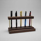Premium Schreibtisch-Organizer aus Nussbaum und Messing mit Stiftehalter und Smartphone-Ablage