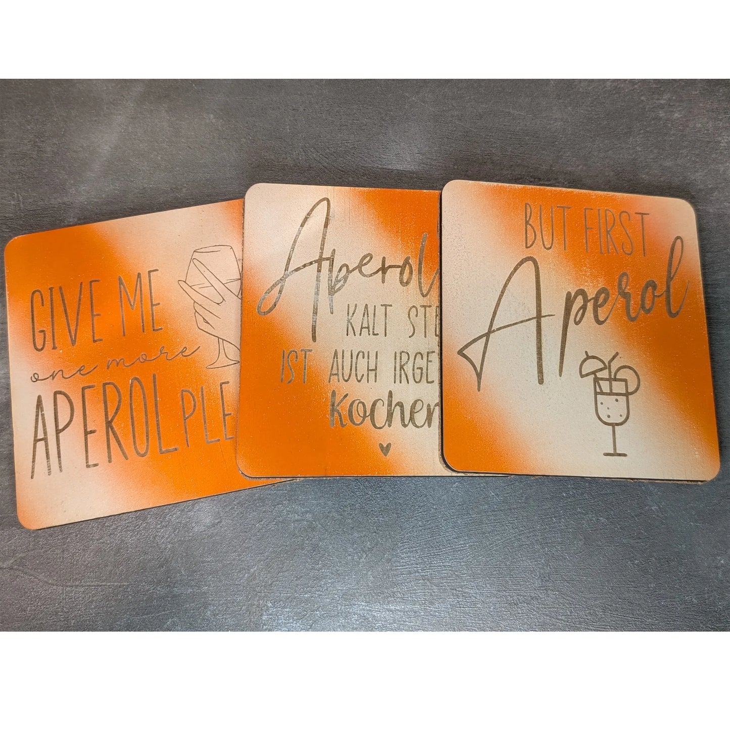 Gravierter Aperol-Untersetzer aus Kiefernholz - Maloah Handmade Design