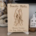 Personalisiertes Holzbild mit Händen & Namen „Our Family" | Geschenk für Paare & Familien - Maloah Handmade Design